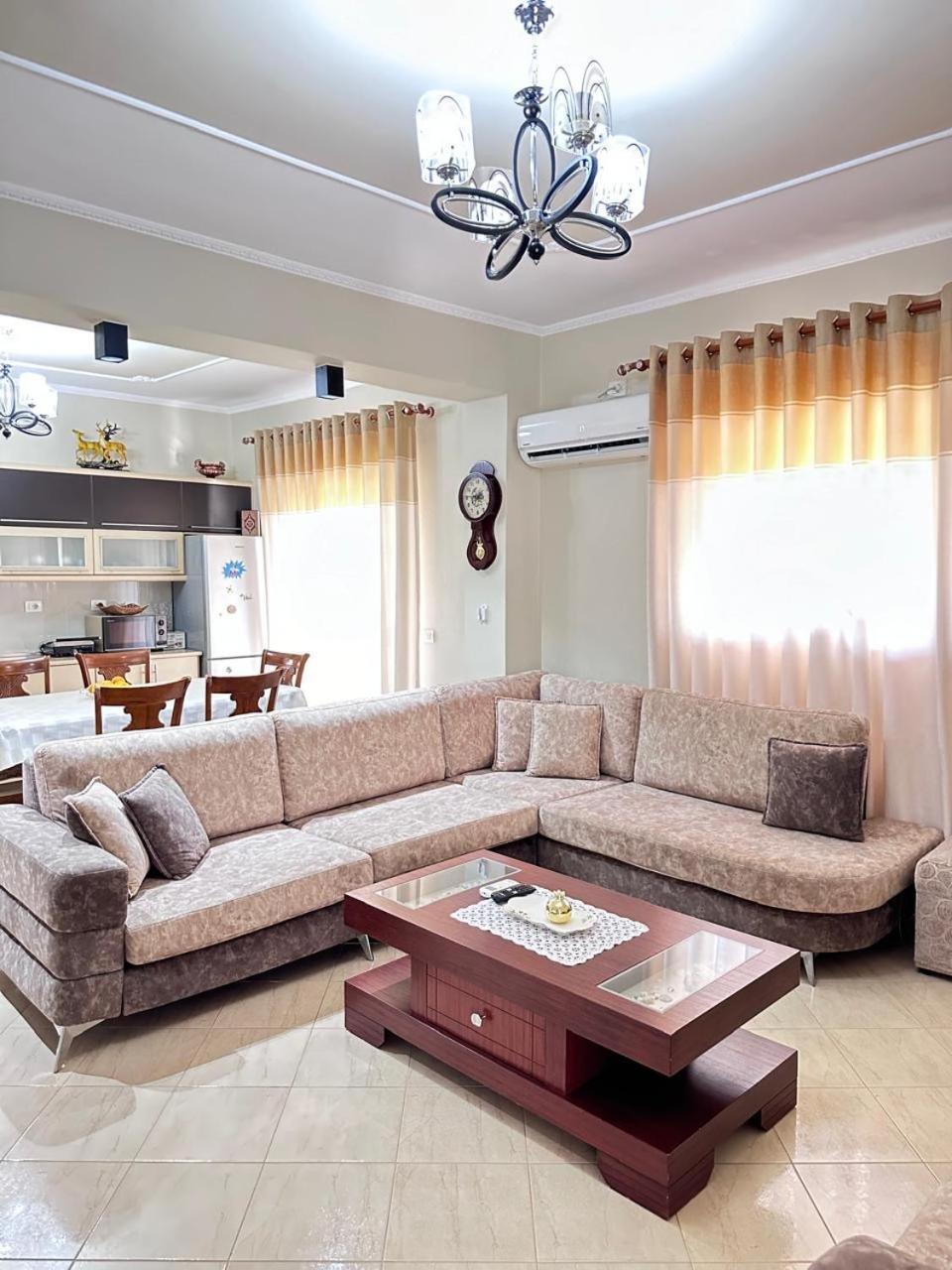 Roan Apartment